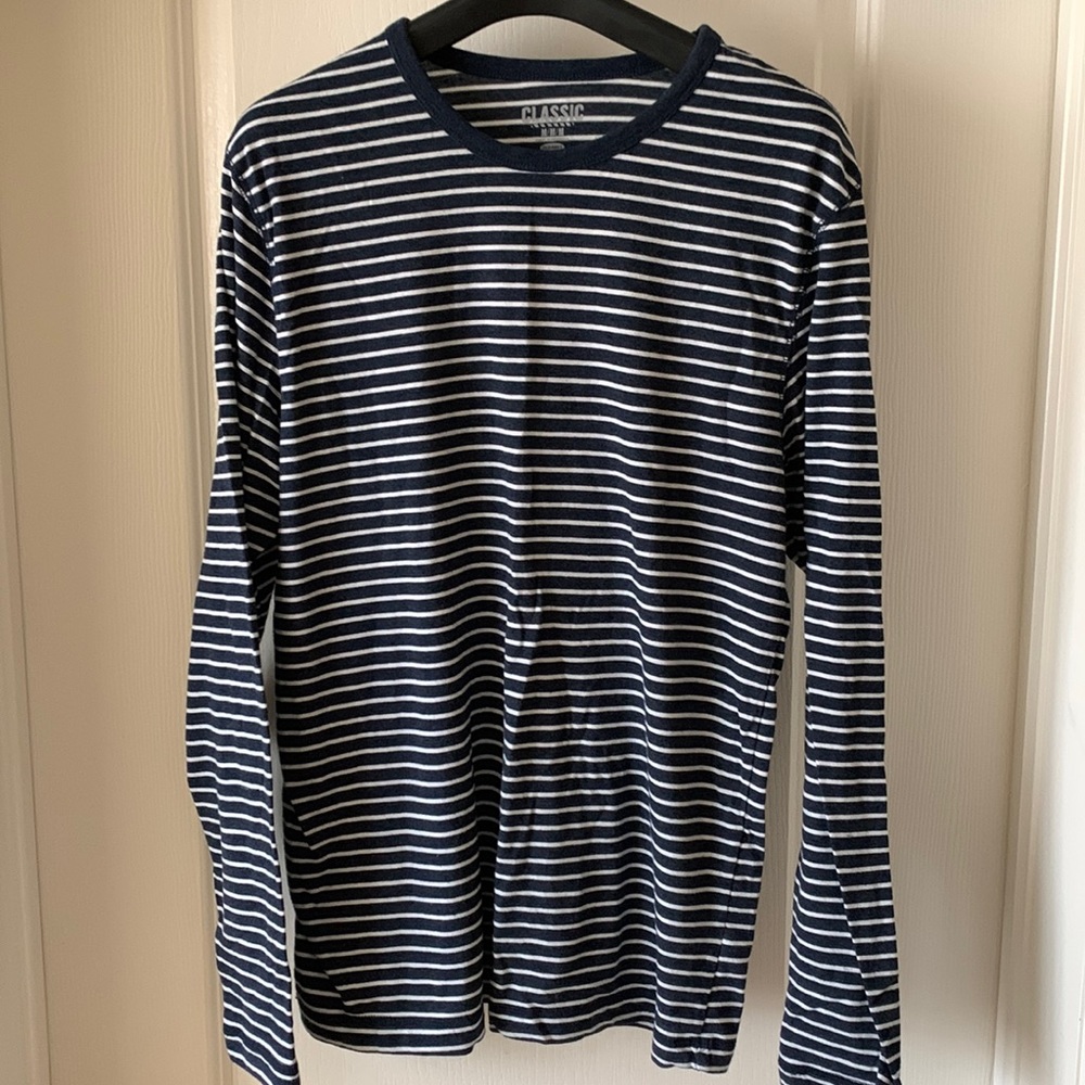 ⭐️ 3/$20 Old Navy Long Sleeve Striped